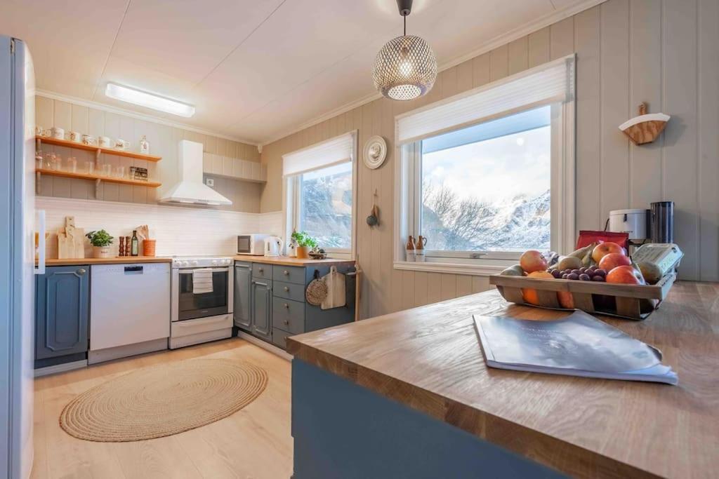 Sundet Lofoten Holiday House Sund (Nordland) Exterior foto